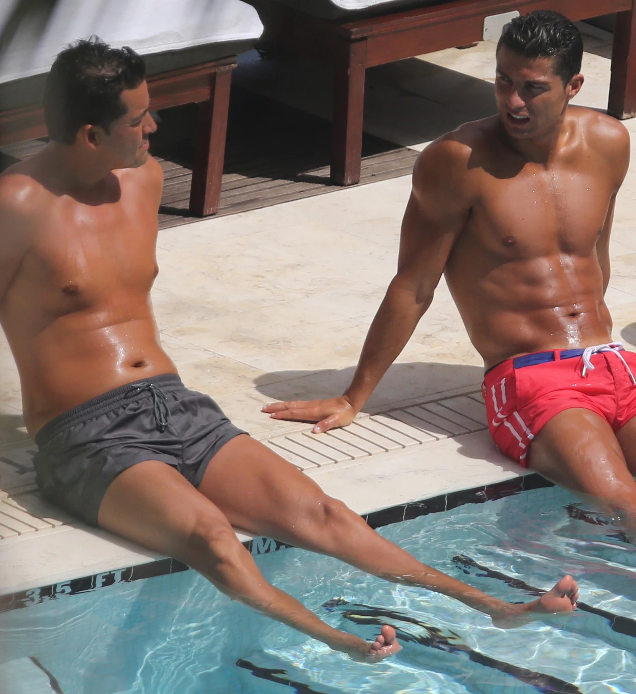 Cristiano Ronaldo z przyjacielem