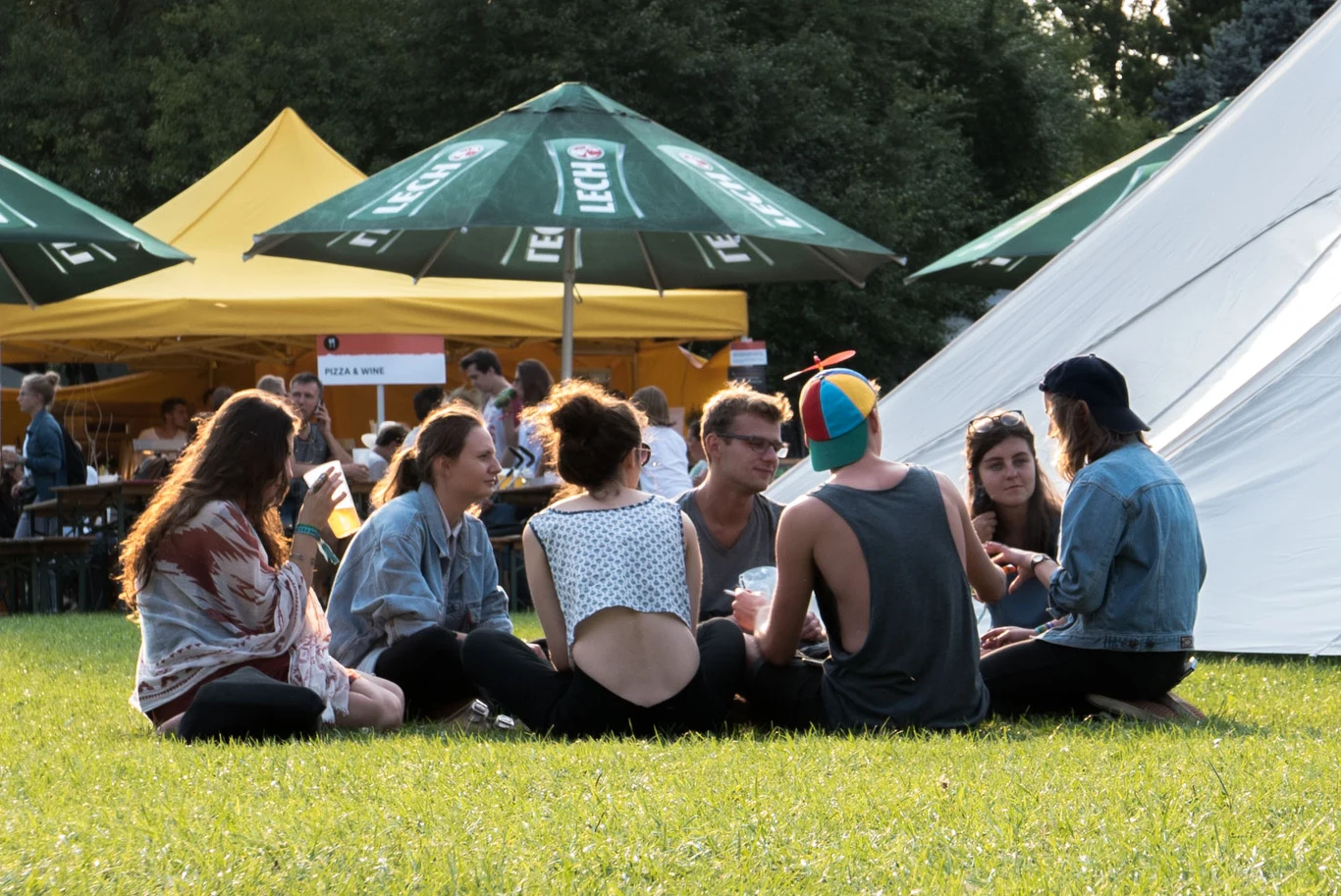Publiczność na OFF Festival