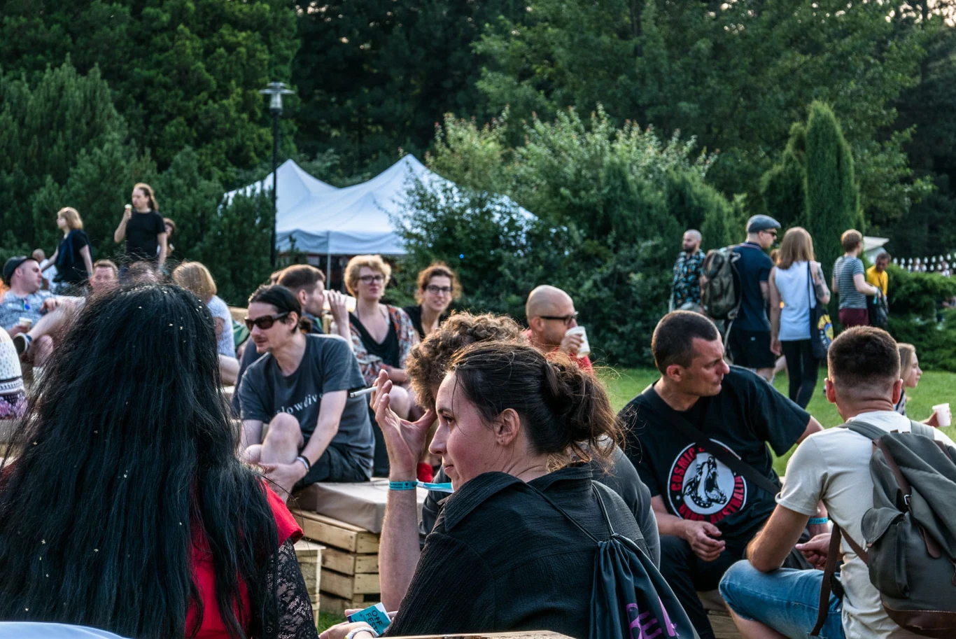Publiczność na OFF Festival