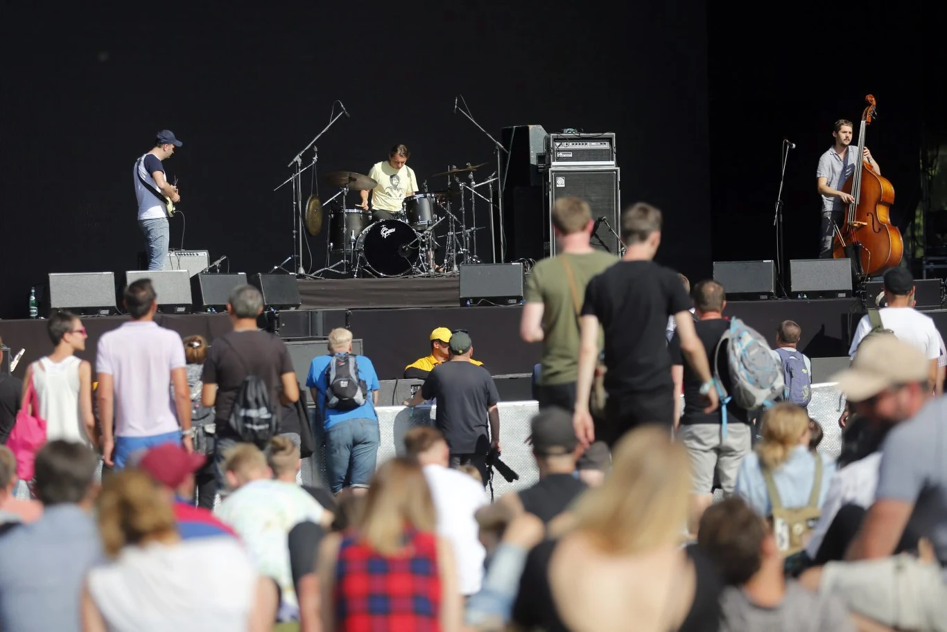 Publiczność trzeciego dnia OFF Festival