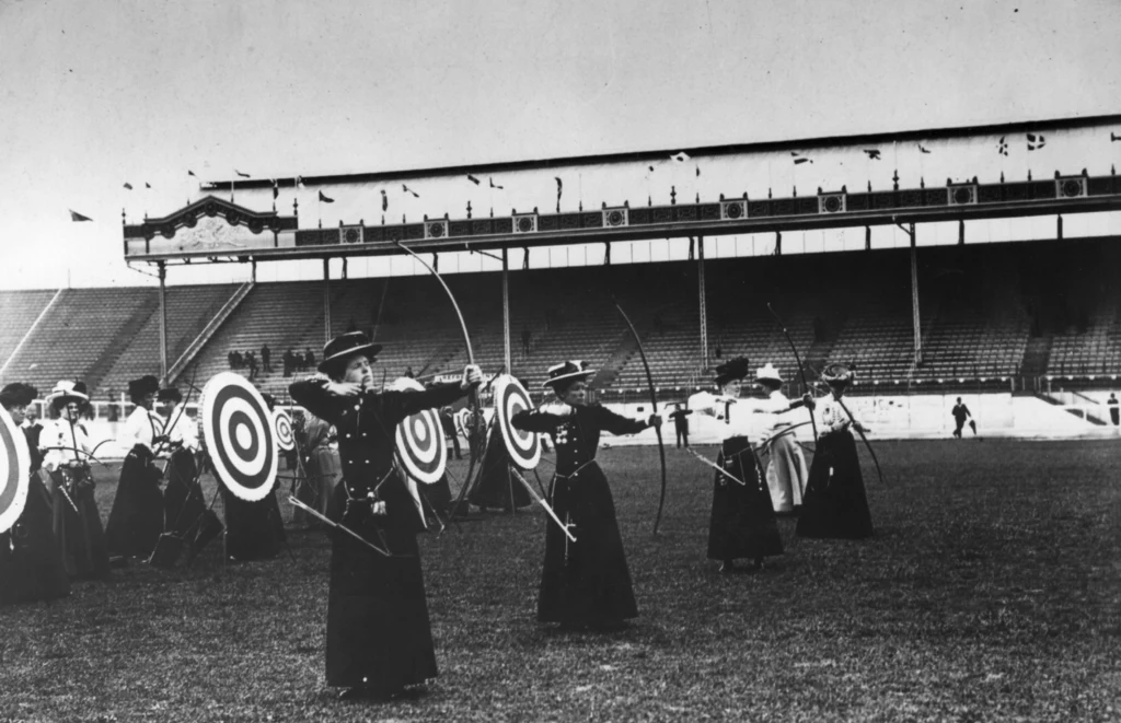 Runda podwójna kobiet była jedną z konkurencji łuczniczych na Letnich Igrzyskach Olimpijskich 1908 Runda podwójna kobiet była jedną z konkurencji łuczniczych na Letnich Igrzyskach Olimpijskich 1908