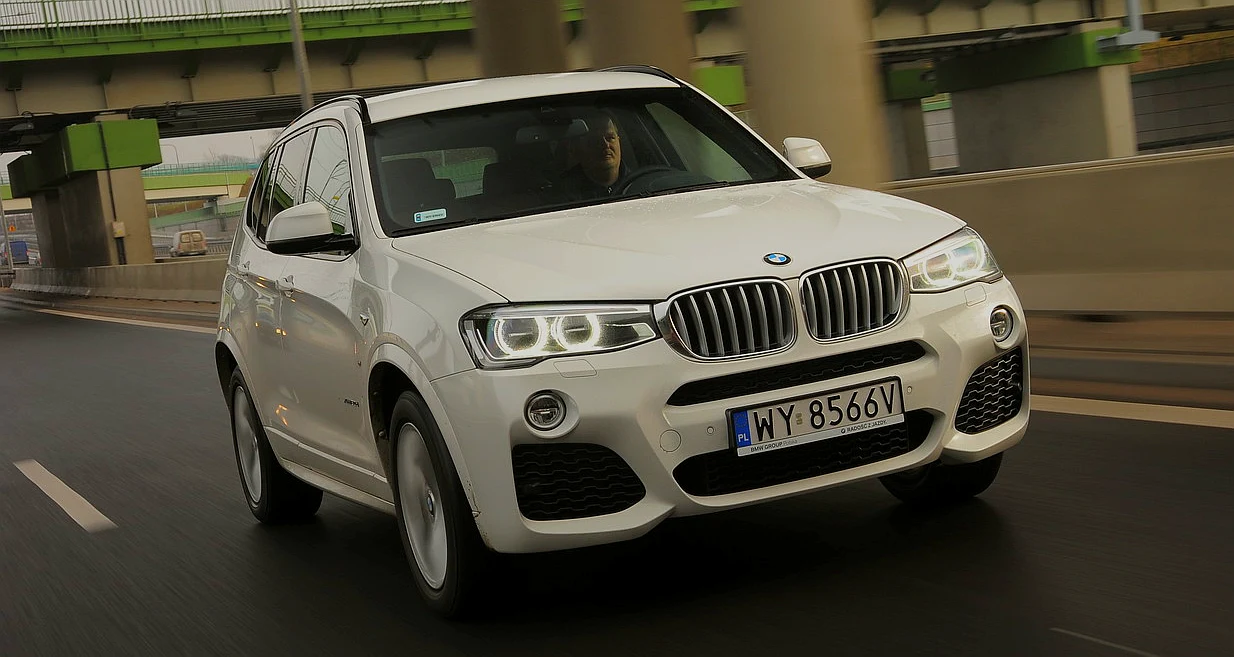 X3 F25 po liftingu - model aktualnie produkowany. X3 F25 po liftingu - model aktualnie produkowany.