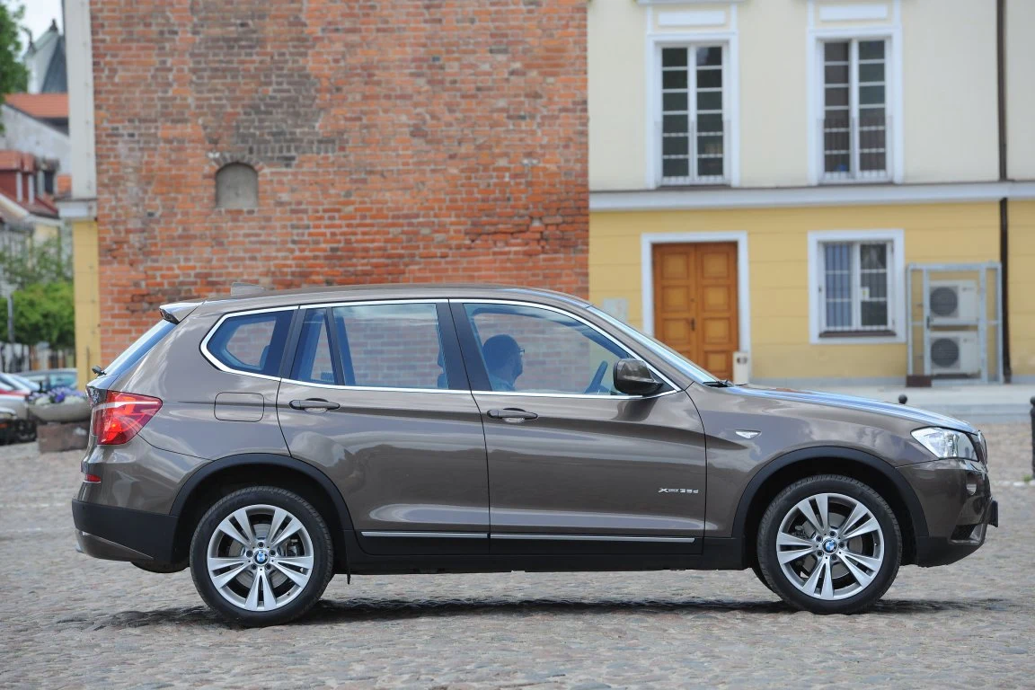 BMW X3 F25 (2010-) BMW X3 F25 (2010-)