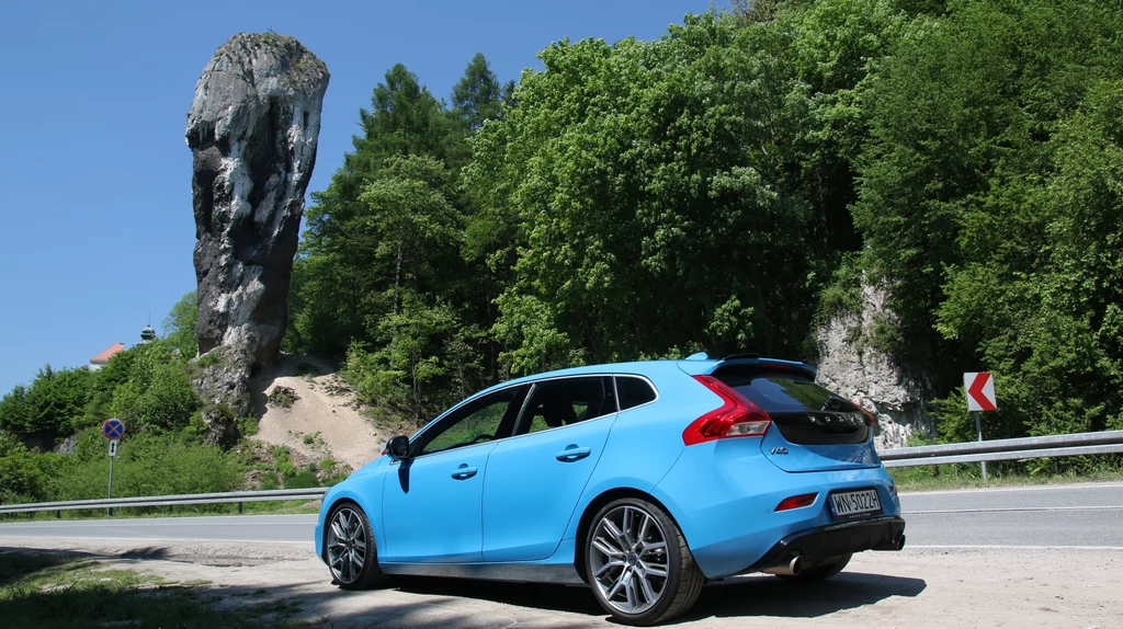 Volvo V40 T5 Momentum R-Design: Fajną ma pupę!