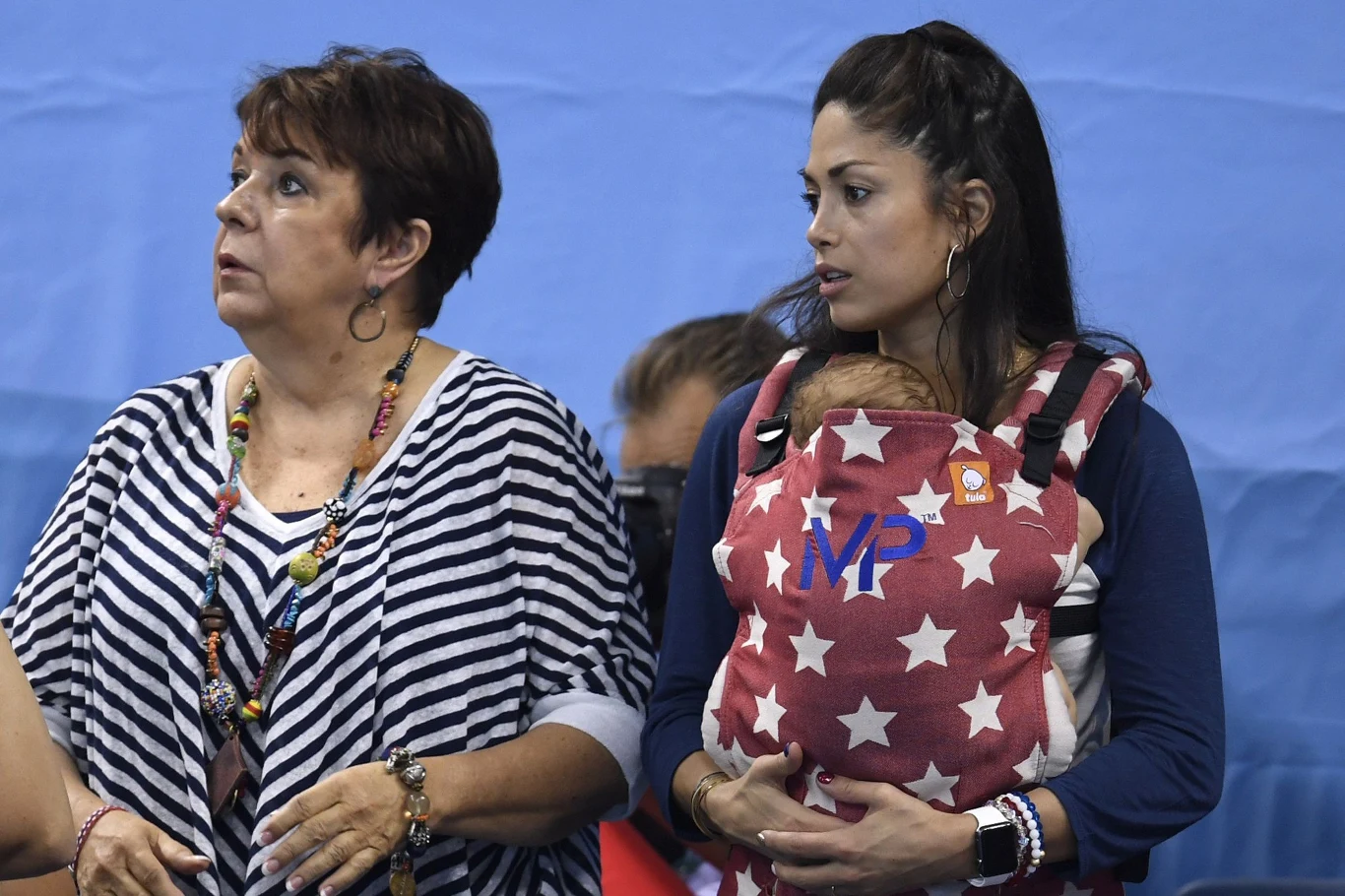 Mama Phelpsa, jego syn i Nicole