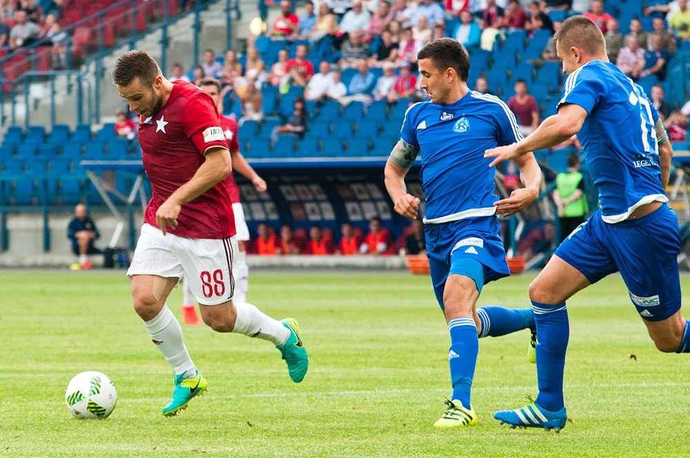 Wisła Kraków przegrała z Ruchem Chorzów 1-2 (1-1) w 5. kolejce Lotto Ekstraklasy