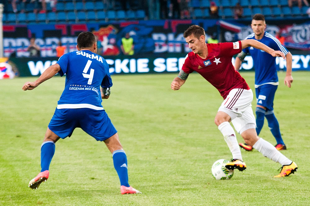 Wisła Kraków przegrała z Ruchem Chorzów 1-2 (1-1) w 5. kolejce Lotto Ekstraklasy