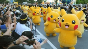 Bardziej zaangażowani gracze mogą też wybrać strój, który upodobni ich do ulubionych postaci