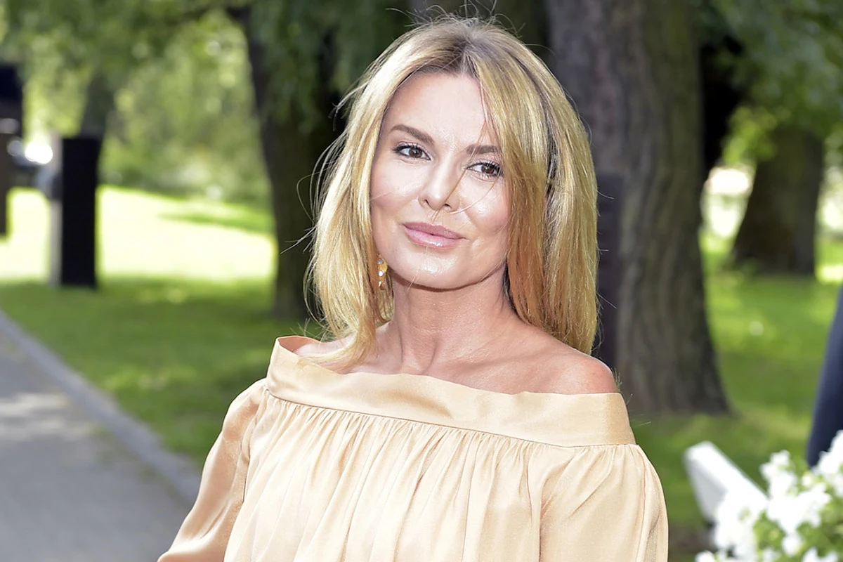 Hanna Lis nie ukrywa, że zwolnienie z TVP bardzo ją zabolało. Znalazła jednak pocieszenie w stacji TVN. Została uczestniczką „Azja Express” i poprowadzi własny program „Bez planu” w TVN Style. Hanna Lis nie ukrywa, że zwolnienie z TVP bardzo ją zabolało. Znalazła jednak pocieszenie w stacji TVN. Została uczestniczką „Azja Express” i poprowadzi własny program „Bez planu” w TVN Style.