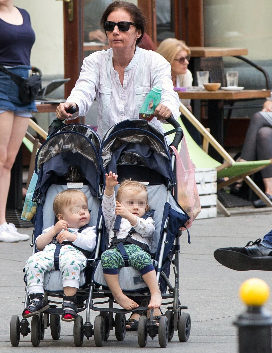 Barbara Sienkiewicz z dziećmi na spacerze! Barbara Sienkiewicz z dziećmi na spacerze!