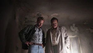 Maciej Stuhr i Marián Geišberg w scenie z filmu "Czerwony Kapitan"