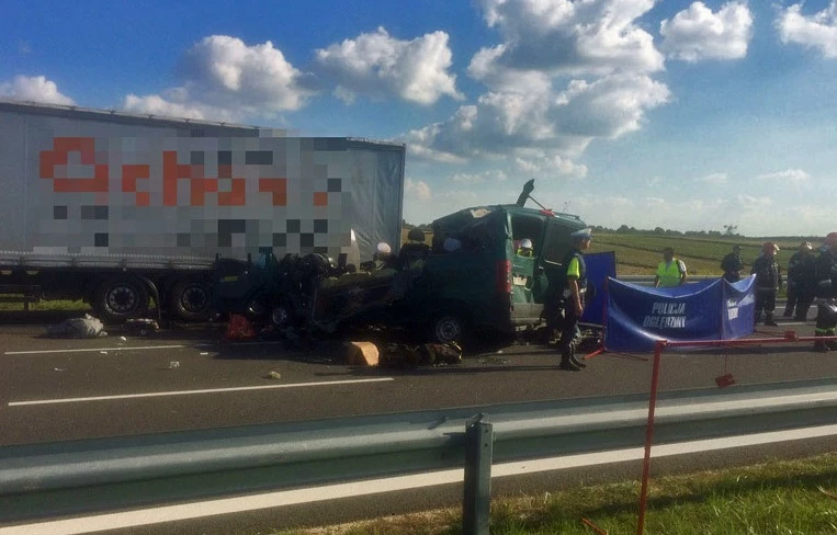 Wypadek busa na obwodnicy Lublina