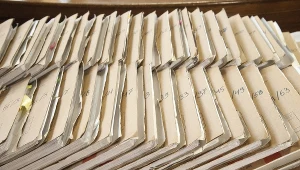 Sądowe akta; zdj. ilustracyjne