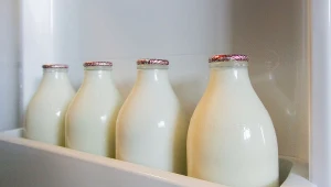 Na wódkę w 2023 r. wydano 16,8 mld zł, tymczasem na mleko przeznaczono 5,1 mld zł