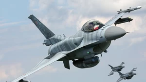 F-16 w powietrzu. Taki widok ma niewielu