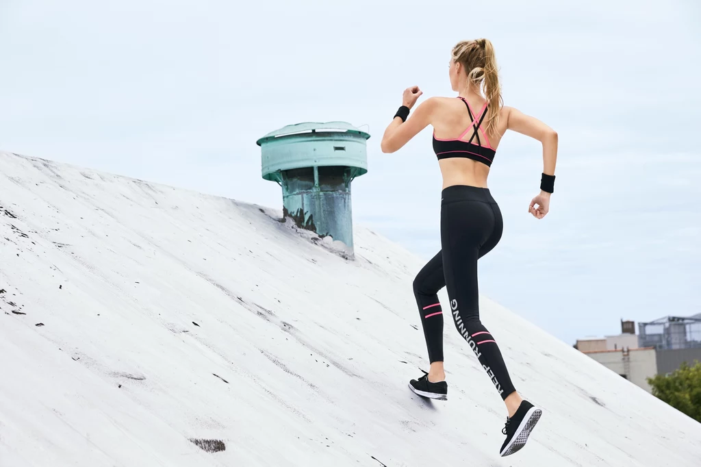 Calzedonia #CLZFITNESS Calzedonia #CLZFITNESS