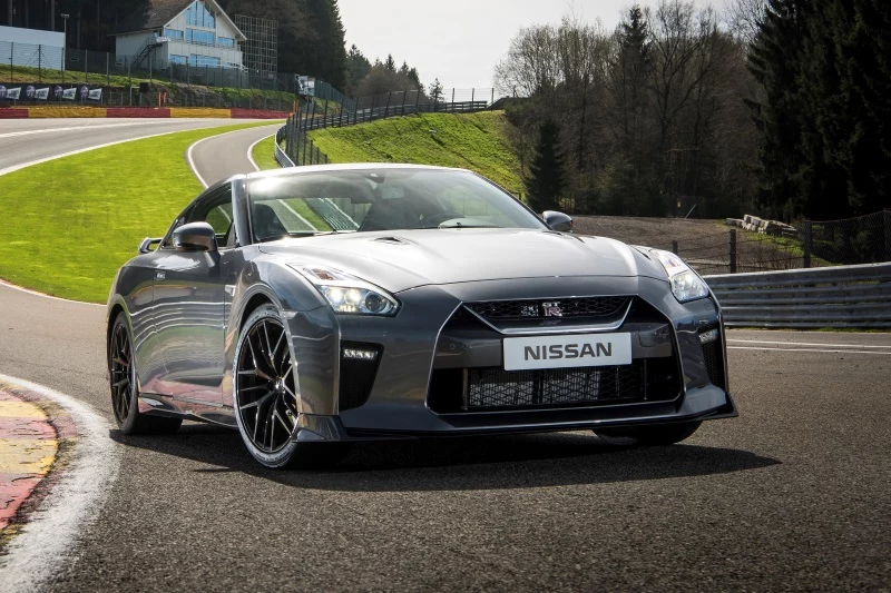 Nissan GT-R