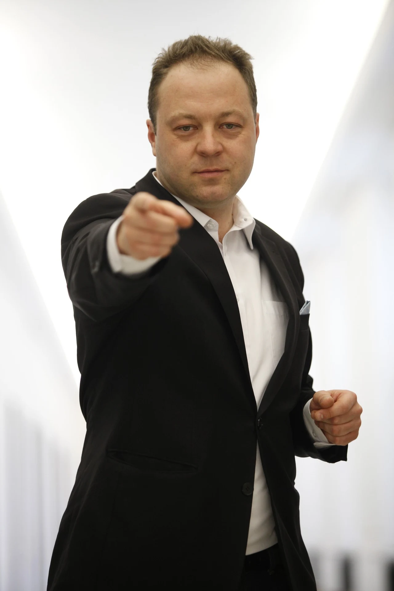 Decyzja Orłosia miała związek z objęciem szefostwa przez Pobudzina?