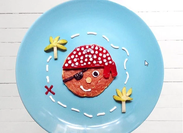 Znakiem rozpoznawczym Idy Frosk jest niebieski talerz, na którym podaje swoje piękne śniadania
