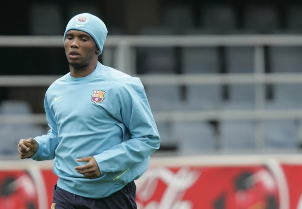 Eto'o był "ofiarą" polityki Pepa Guardioli po pierwszym sezonie jego pracy w Barcelonie Eto'o był "ofiarą" polityki Pepa Guardioli po pierwszym sezonie jego pracy w Barcelonie