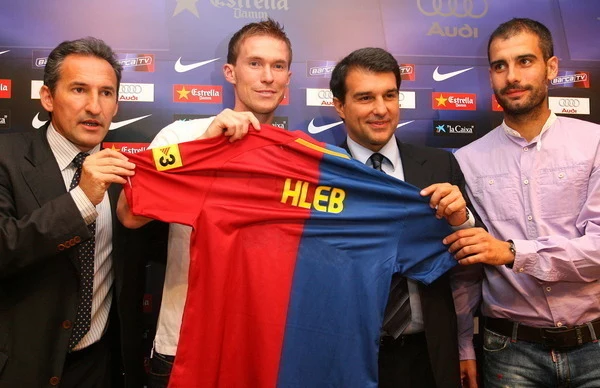 Alaksandar Hleb współpracował z Guardiolą w Barcelonie w latach 2008-2009 Alaksandar Hleb współpracował z Guardiolą w Barcelonie w latach 2008-2009