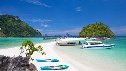 Popularność Tajlandii wśród polskich turystów rośnie. To już nie tylko atrakcyjny kierunek turystyczny na letnie wakacje, ale i na ferie zimowe