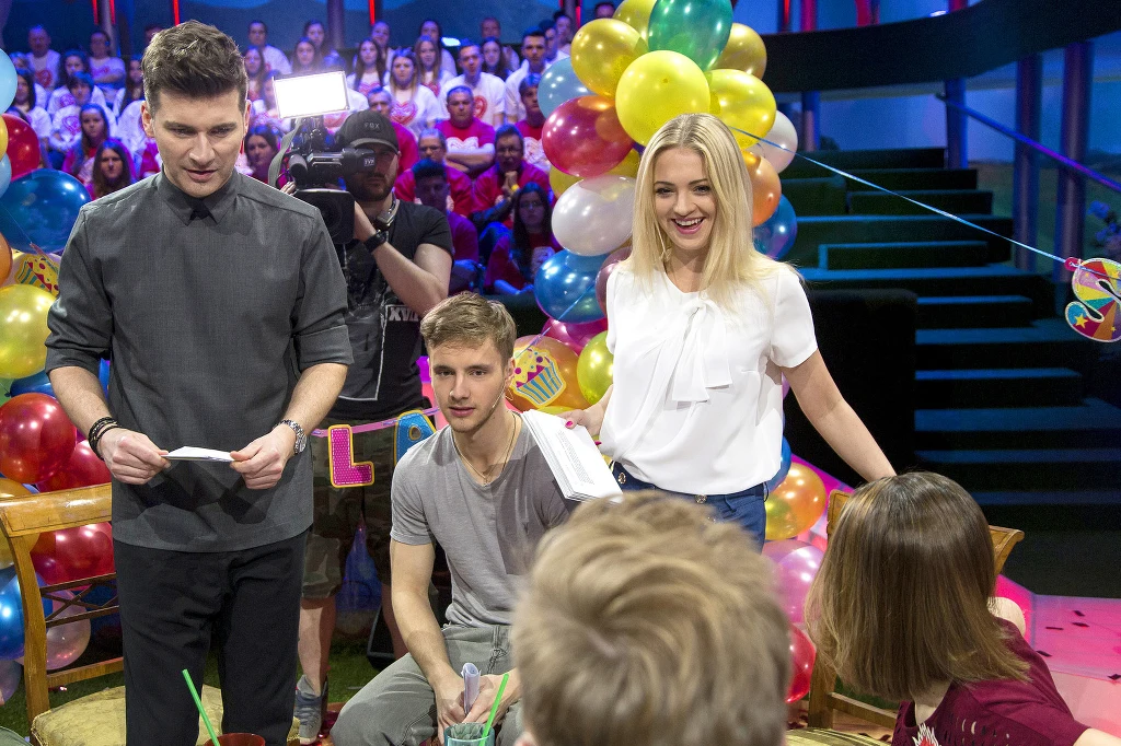 Kammel u boku Kurdej-Szatan i Musiała występuje w "Kocham Cię, Polsko" Kammel u boku Kurdej-Szatan i Musiała występuje w "Kocham Cię, Polsko"