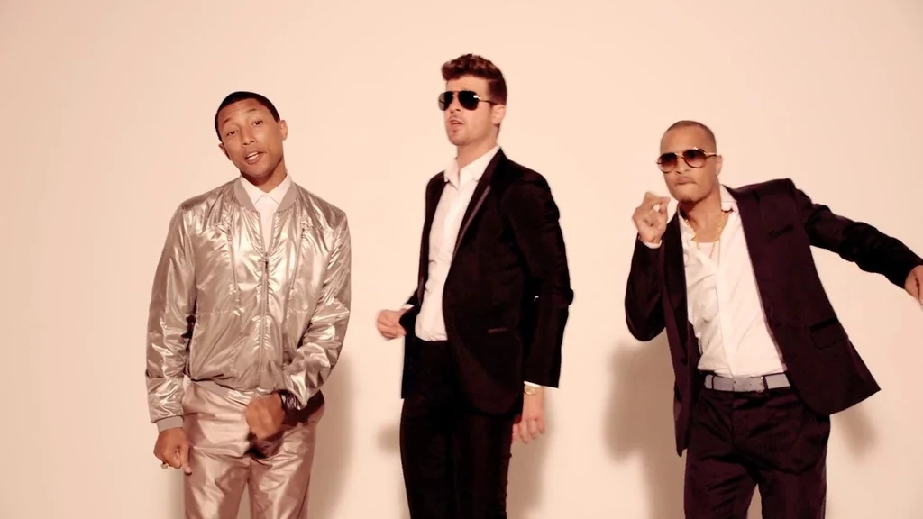 Pharrell, Robin Thicke i T.I. w klipie do "Blurred Lines"