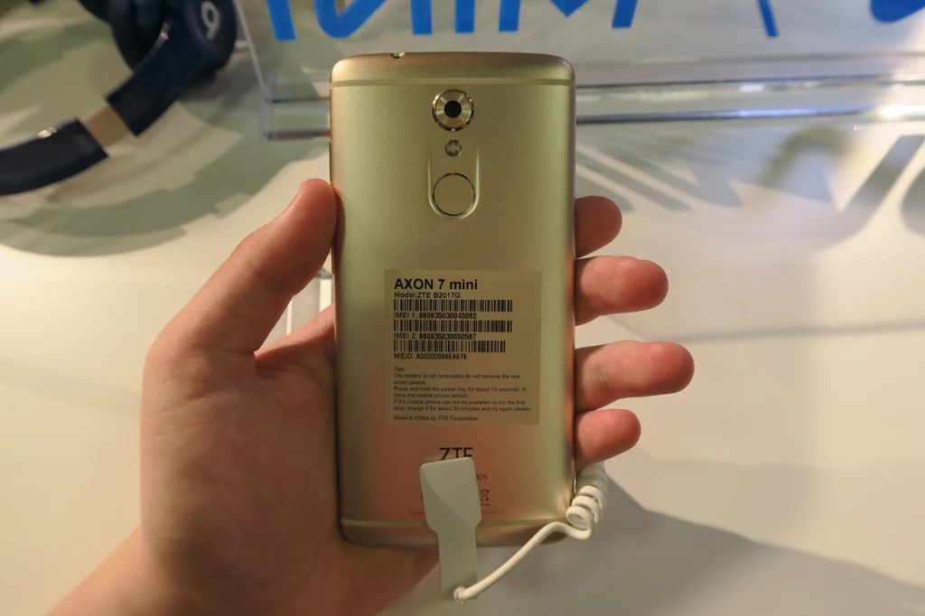 ZTE Axon 7 mini 