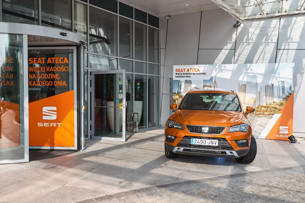 Nowy model SEAT-a powstał w Barcelonie i idealnie reprezentuje charakter stolicy Katalonii – jej barwną naturę, dynamikę oraz niezwykłą energię. Nowy model SEAT-a powstał w Barcelonie i idealnie reprezentuje charakter stolicy Katalonii – jej barwną naturę, dynamikę oraz niezwykłą energię.
