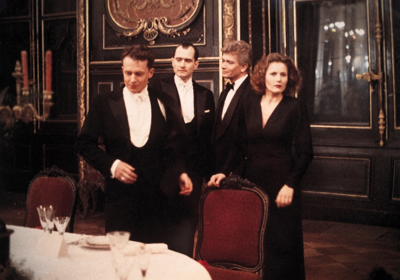 Mimo ogromnego sukcesu filmu, Olgierd Łukaszewicz dalej częściej wcielał się w postacie o zabarwieniu zdecydowanie dramatycznym, aniżeli komediowym. Współpracował między innymi z Krzysztofem Kieślowskim - "Krótki film o zabijaniu" (1987), Filipem Bajonem - "Magnat" (na zdjęciu, 1986), Barbarą Sass - "Pokuszenie" (1995) czy Janem Jakubem Kolskim - "Jańcio Wodnik" (1993) i "Daleko od ona" (2000).