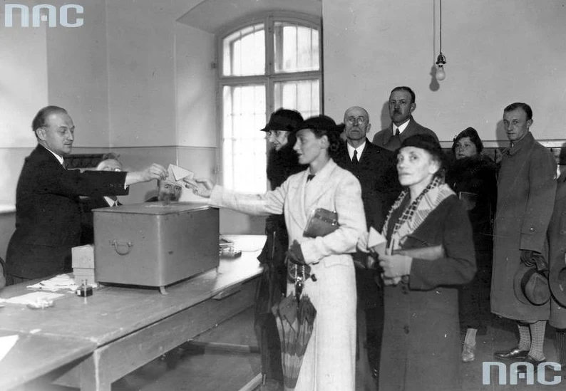 Wybory wygrał Bezpartyjny Blok Współpracy z Rządem
