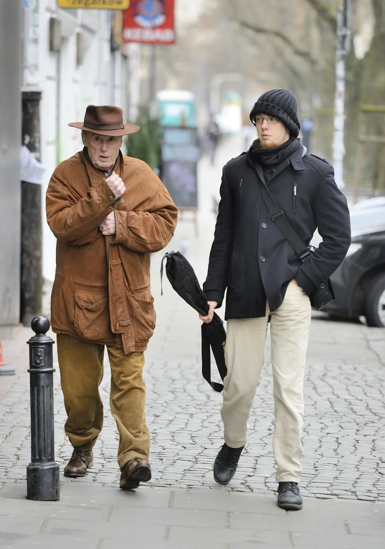 Daniel Olbrychski z wnukiem pod "DDTVN" Daniel Olbrychski z wnukiem pod "DDTVN"