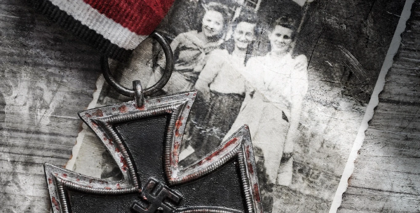 "Biała wódka, czarny ptak" "Biała wódka, czarny ptak"