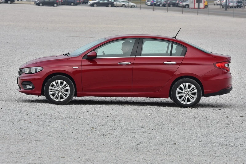 Fiat Tipo 1.4 Lounge Fiat Tipo 1.4 Lounge