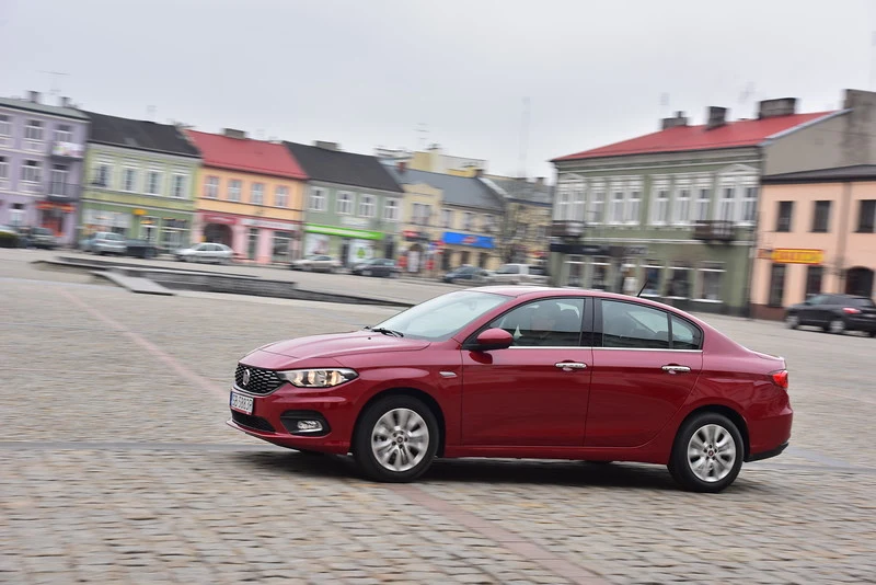 Fiat Tipo 1.4 Lounge Fiat Tipo 1.4 Lounge