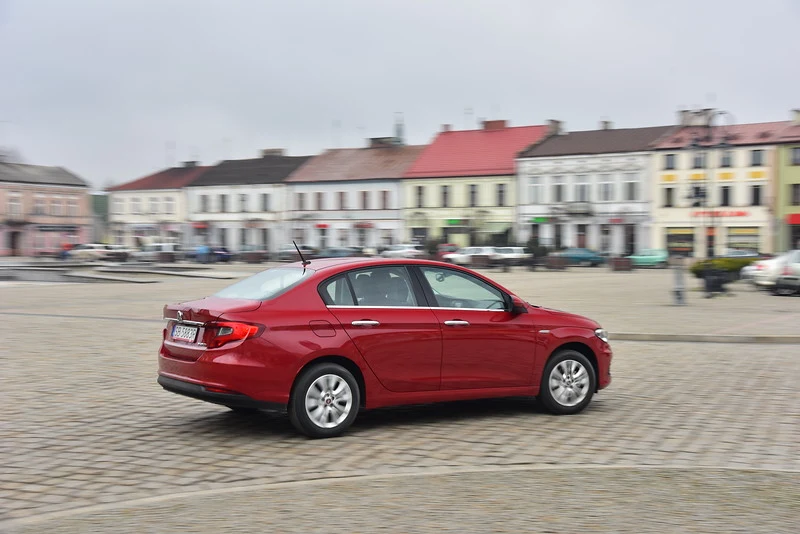 Fiat Tipo 1.4 Lounge Fiat Tipo 1.4 Lounge