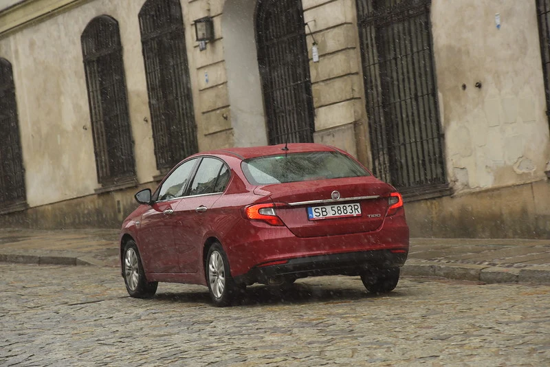 Fiat Tipo 1.4 Lounge Fiat Tipo 1.4 Lounge