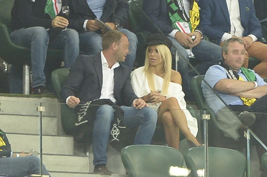 Doda z tajemniczym towarzyszem