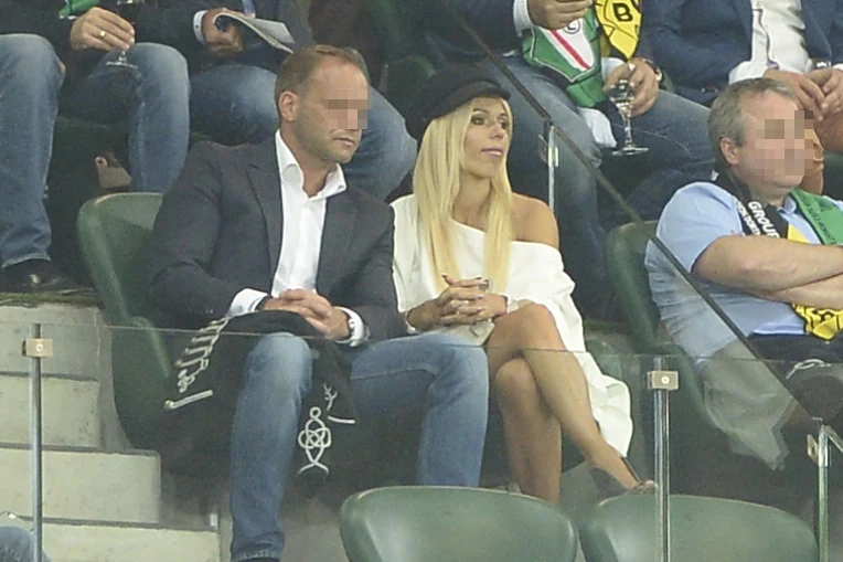 Doda z tajemniczym towarzyszem