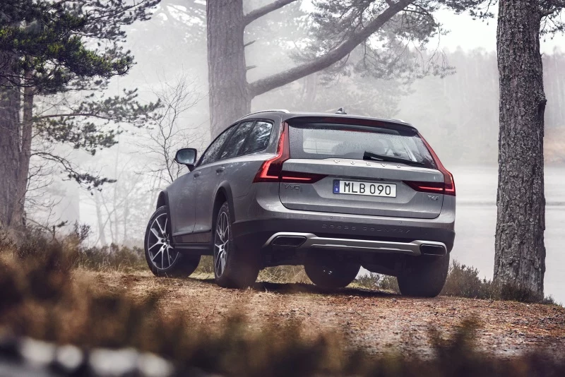 Volvo V90 Cross Country