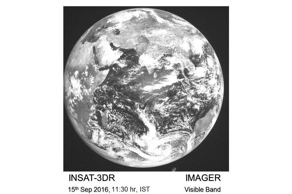 Pierwsze zdjęcie z INSAT 3DR