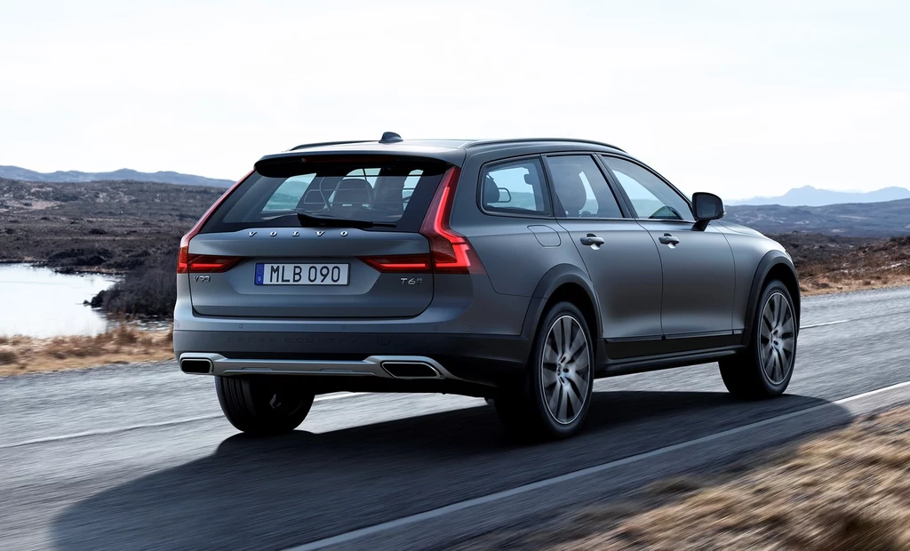 Volvo V90 Corss Country