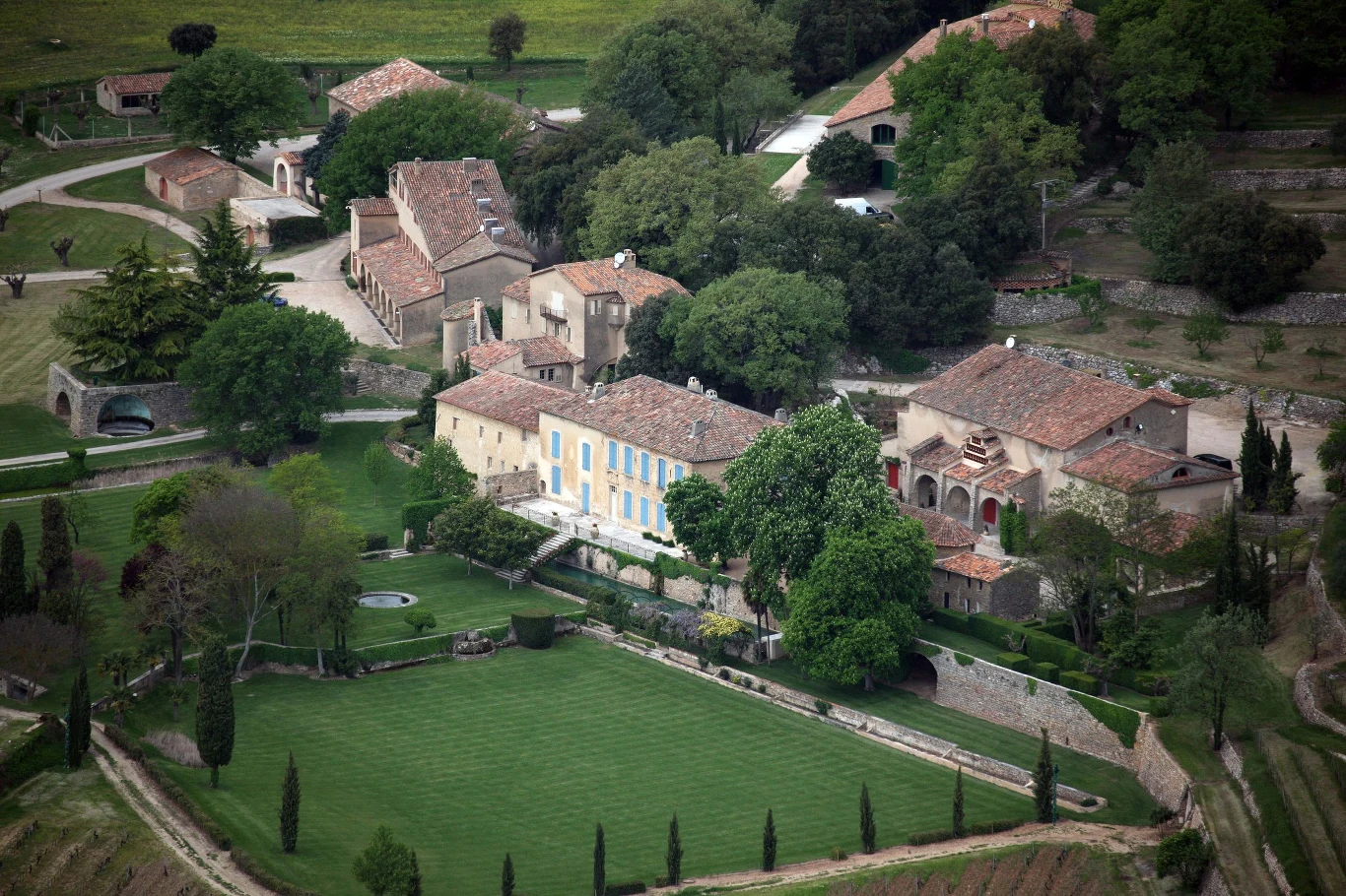 Miraval Castle - średniowieczny zamek pary we Francji Miraval Castle - średniowieczny zamek pary we Francji