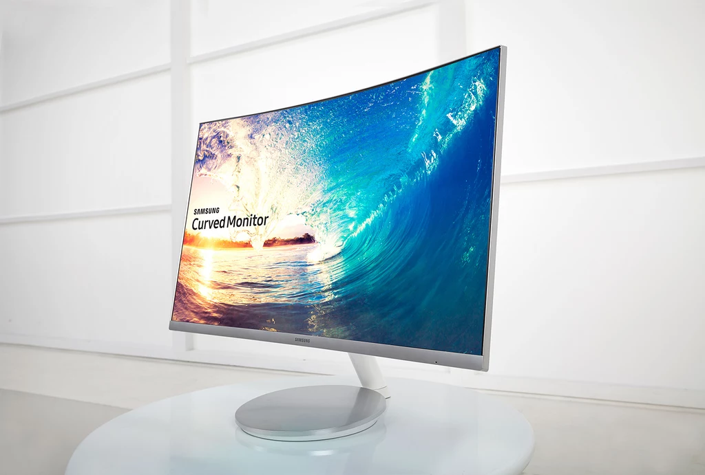 Samsung CF591 to ciekawy monitor dla uniwersalnego użytkownika