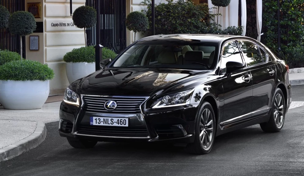 Lexus LS 460