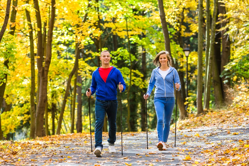 Nordic Walking warto uprawiać jesienią