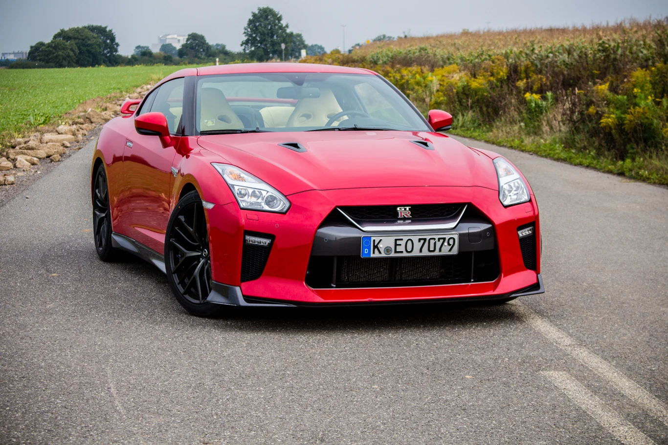 Nissan GT-R