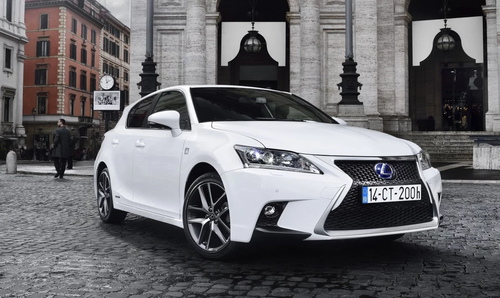 Lexus CT 200h