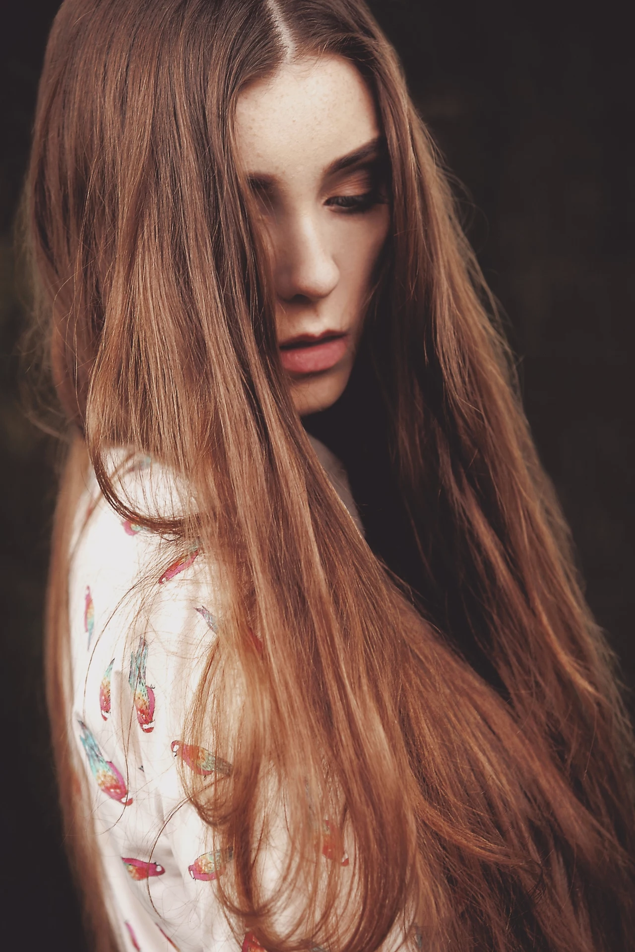 Zdjęcia: Edyta Potrząsaj. Modelka: Estera Kos / Uncover Models. Makijaż i włosy: Katarzyna Raczyńska. Zdjęcia: Edyta Potrząsaj. Modelka: Estera Kos / Uncover Models. Makijaż i włosy: Katarzyna Raczyńska.